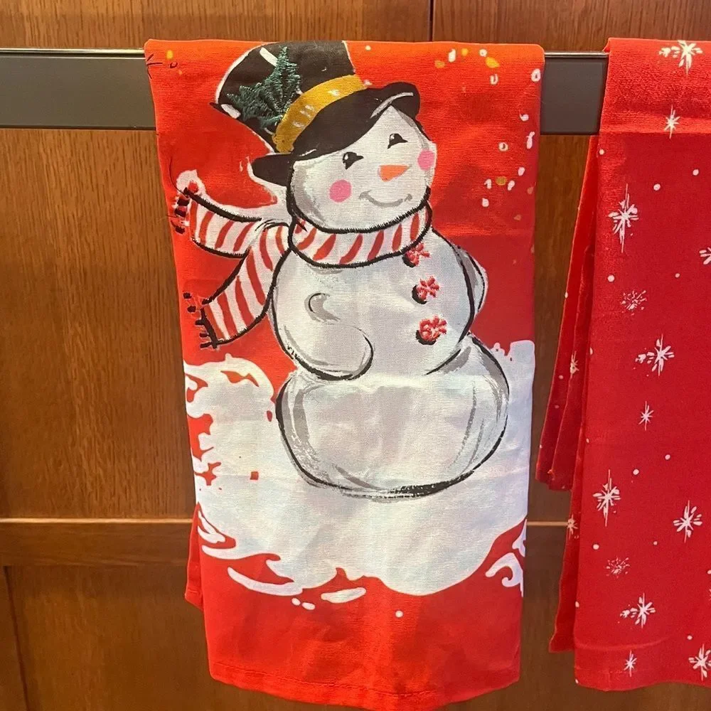Sur La Table Red & White Kitchen Towels Embroidered Snowman & Snowflakes NWOT